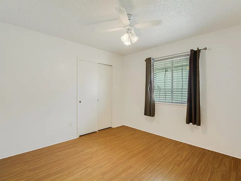 13917 Maricella Ln — Photo 14