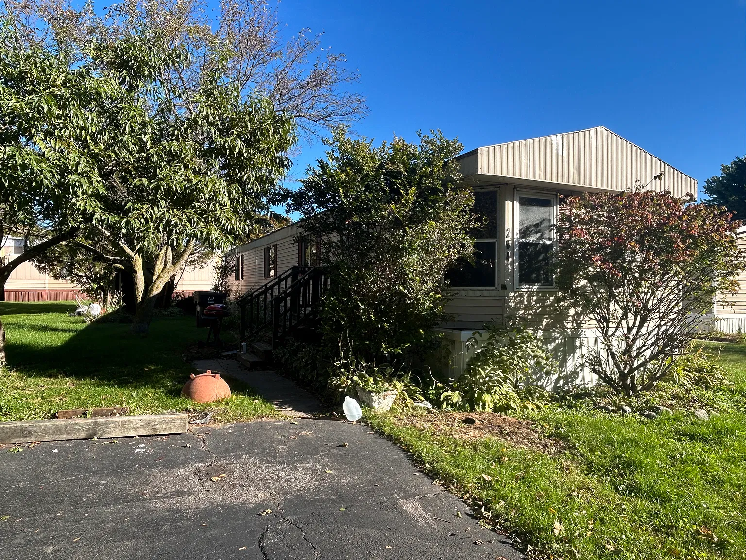 2 bed, $1,200 — Photo 2