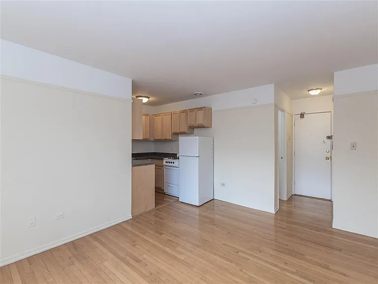 Winthrop Place — Photo 12
