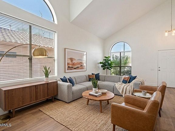 4th image of 3843 E VAUGHN Avenue
