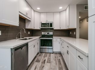 9622 W Cinnabar Ave APT B, Peoria, AZ 85345