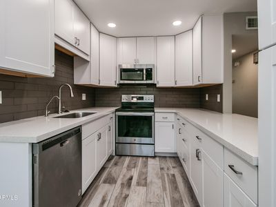 9622 W Cinnabar Ave APT B, Peoria, AZ, 85345