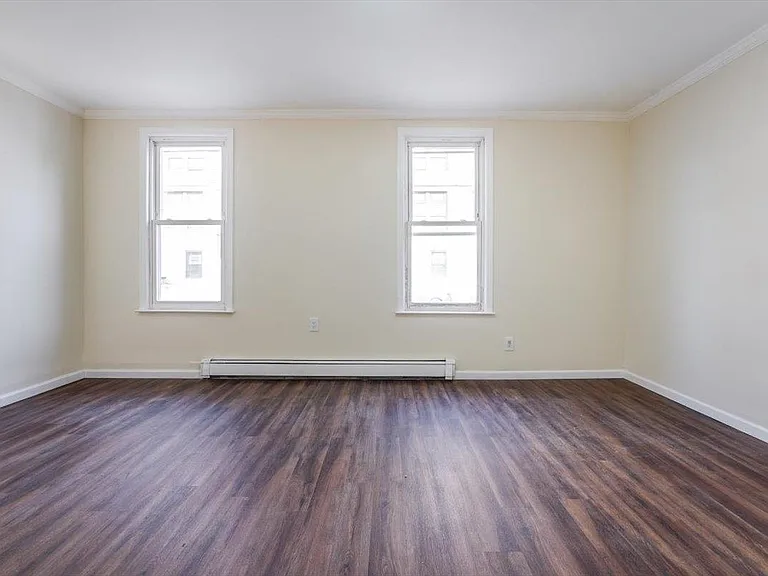 97 Saint Pauls Ave #1A — Photo 12