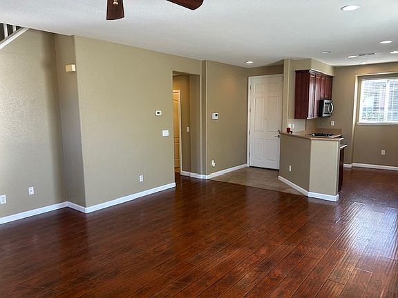 2nd image of 5 N Beach Pl