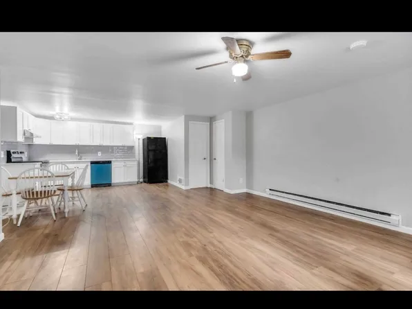 38 Willow Wood Sq, East Rutherford, NJ 07073