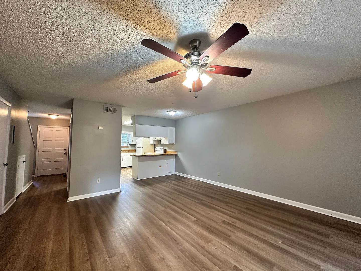 Coming Soon - Two Bedroom Mandarin Townhome — Photo 4