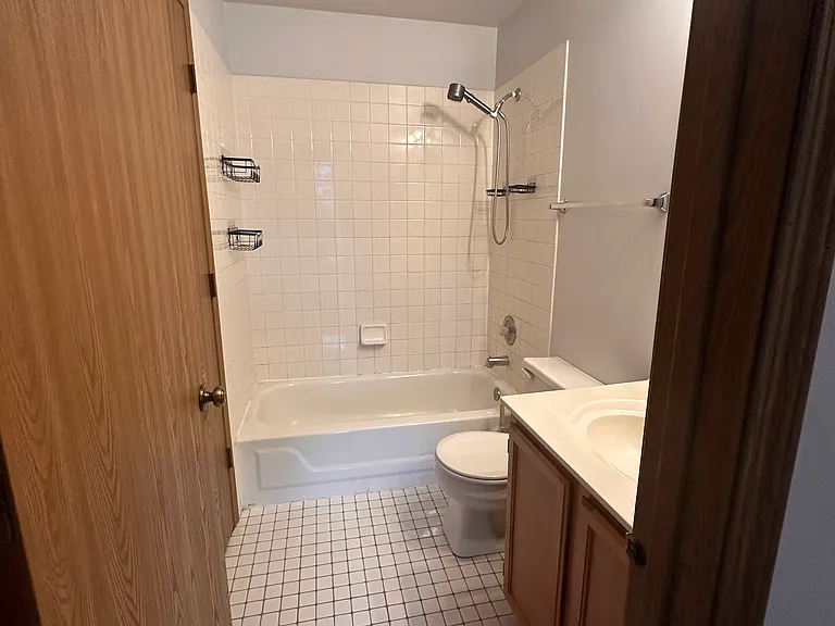 271 S Collins St — Photo 22