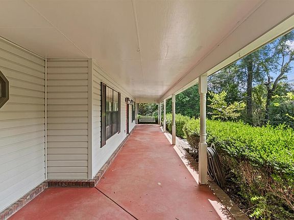 2nd image of 1404 Timbers Dr