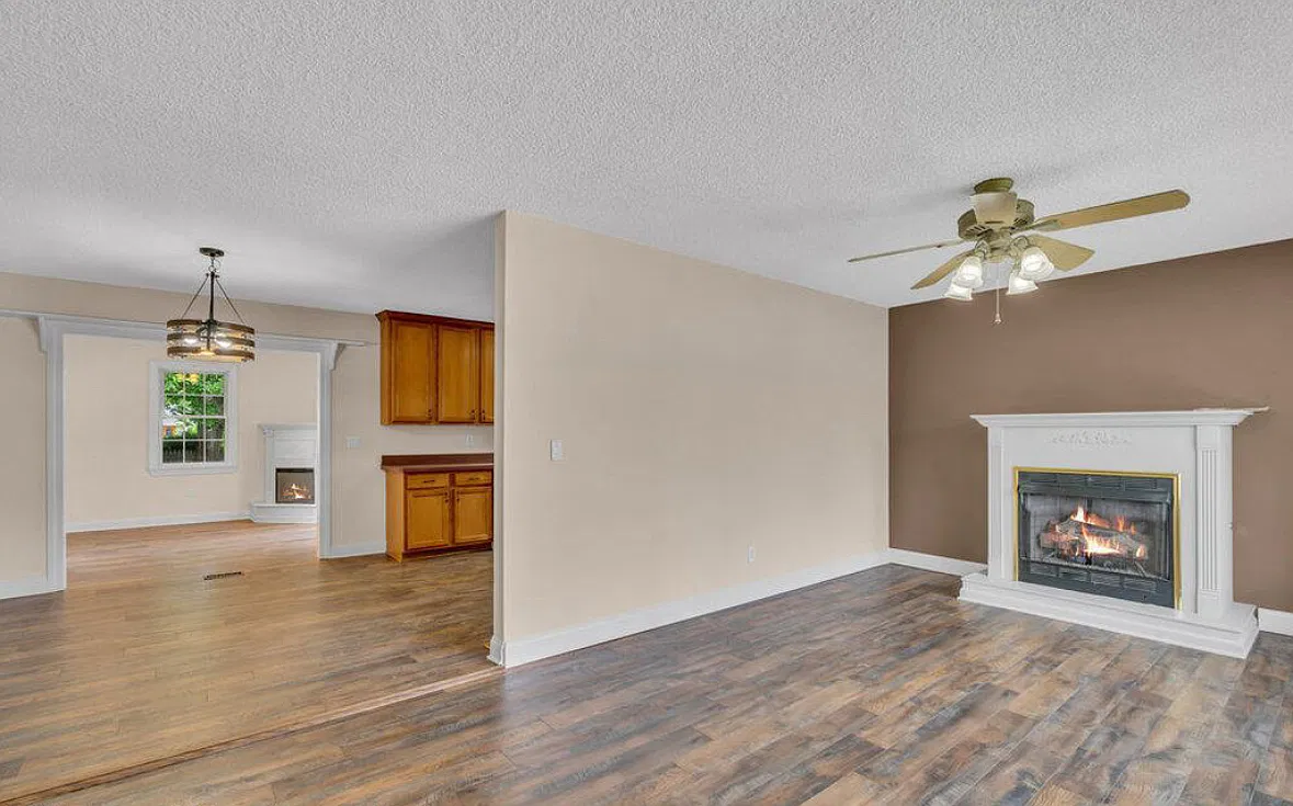 3 bed, $2,700 — Photo 4