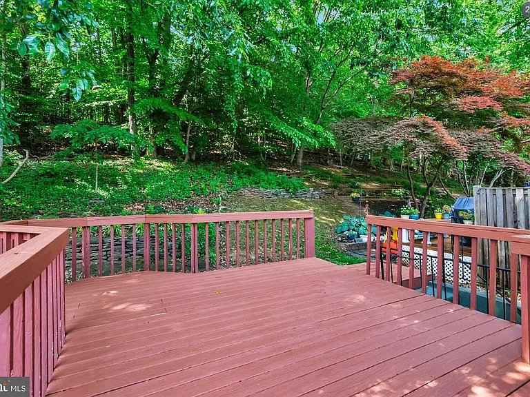 472 Laurel Valley Ct — Photo 2