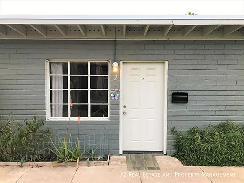 1405 W Clarendon Ave #2 Photo 1