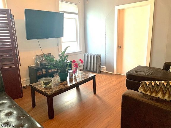 2nd image of 513-515 Beardsley Ave