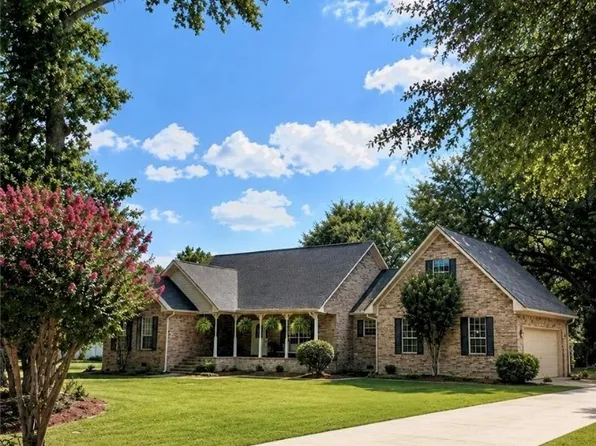 390 Central Avenue, Guyton, GA 31312
