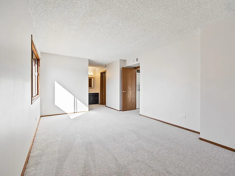 17525 71st Ct #2C — Photo 9