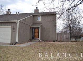 5433 SW Sena Dr, Topeka, KS 66604