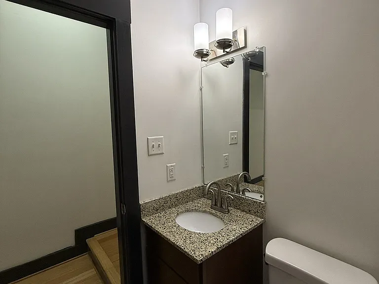 Cobblestone Commons — Photo 21