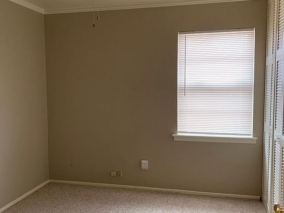 5th image of 5222 Loyce Ave