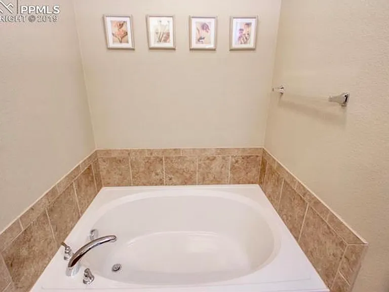 7756 Crestone Peak Trl — Photo 11