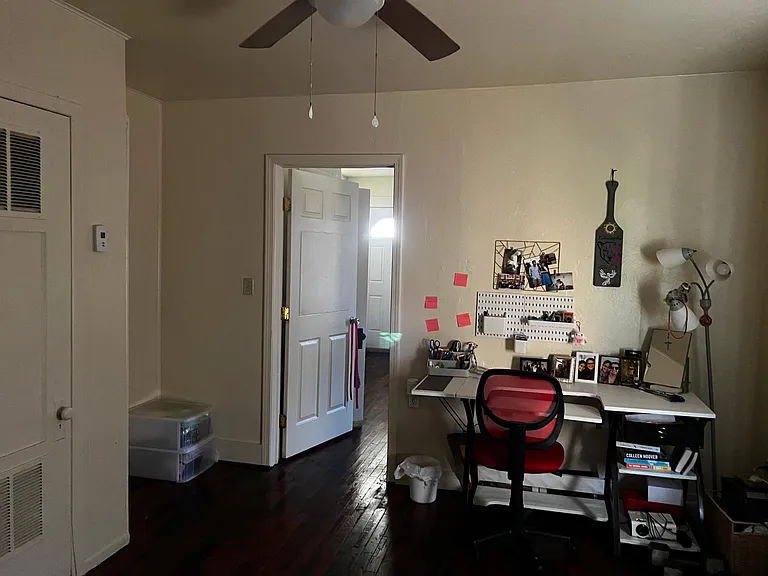 126 S Duncan St #B — Photo 1