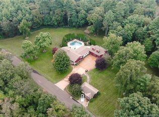 537 Cook Hill Rd, Killingly, CT 06239