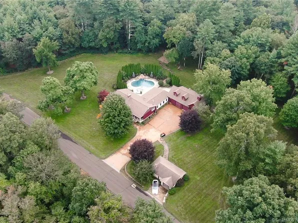 537 Cook Hill Road, Killingly, CT 06239