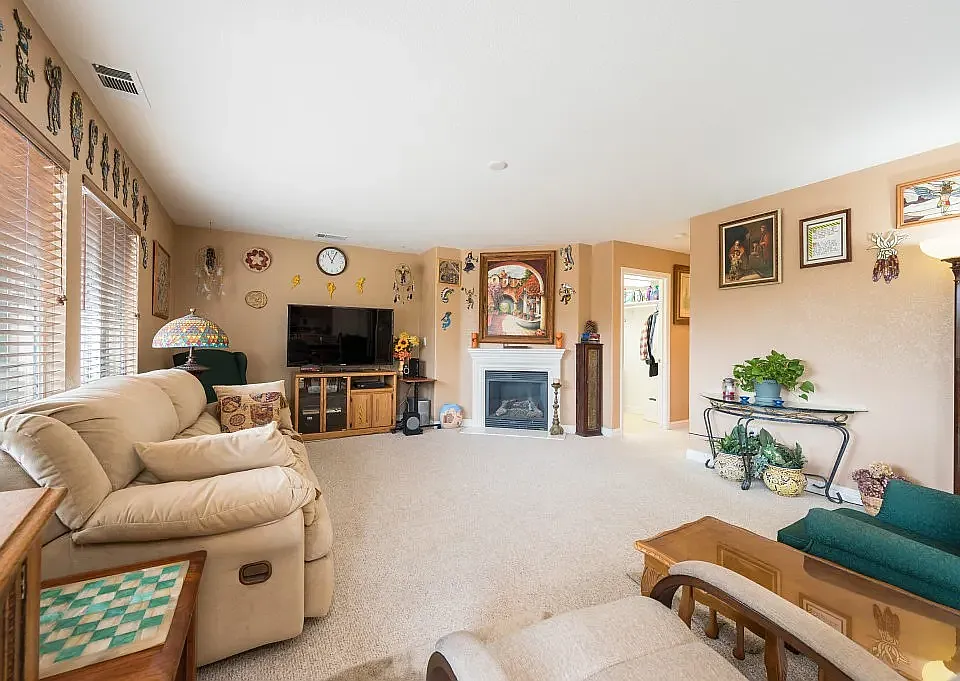 1114 Conception Dr