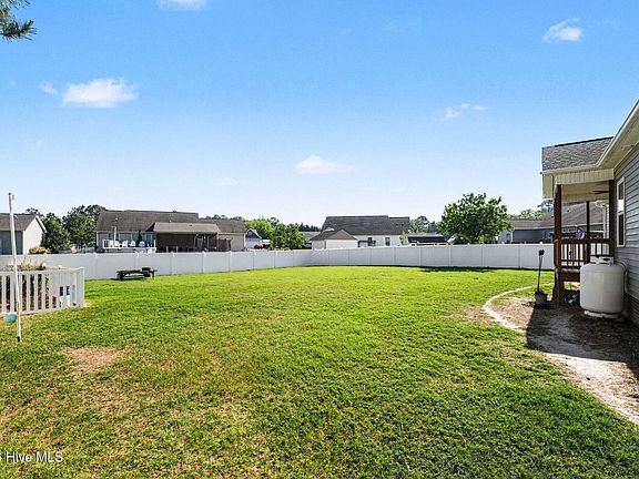 3rd image of 96 Oakley Drive