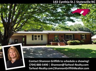 105 Hampton Glen Dr, Statesville, NC 28625