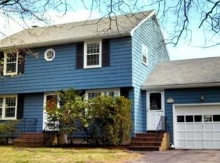 111 Concord Rd, Acton, MA 01720