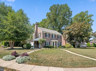 300 Shelbourne Rd, Havertown, PA 19083