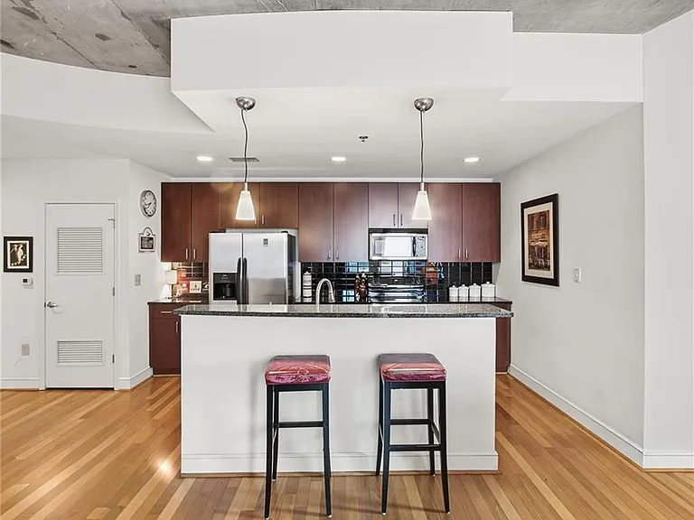 44 Peachtree Pl NW #424 — Photo 6