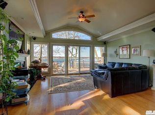 136 Crystal Beach Blvd, Moriches, NY 11955