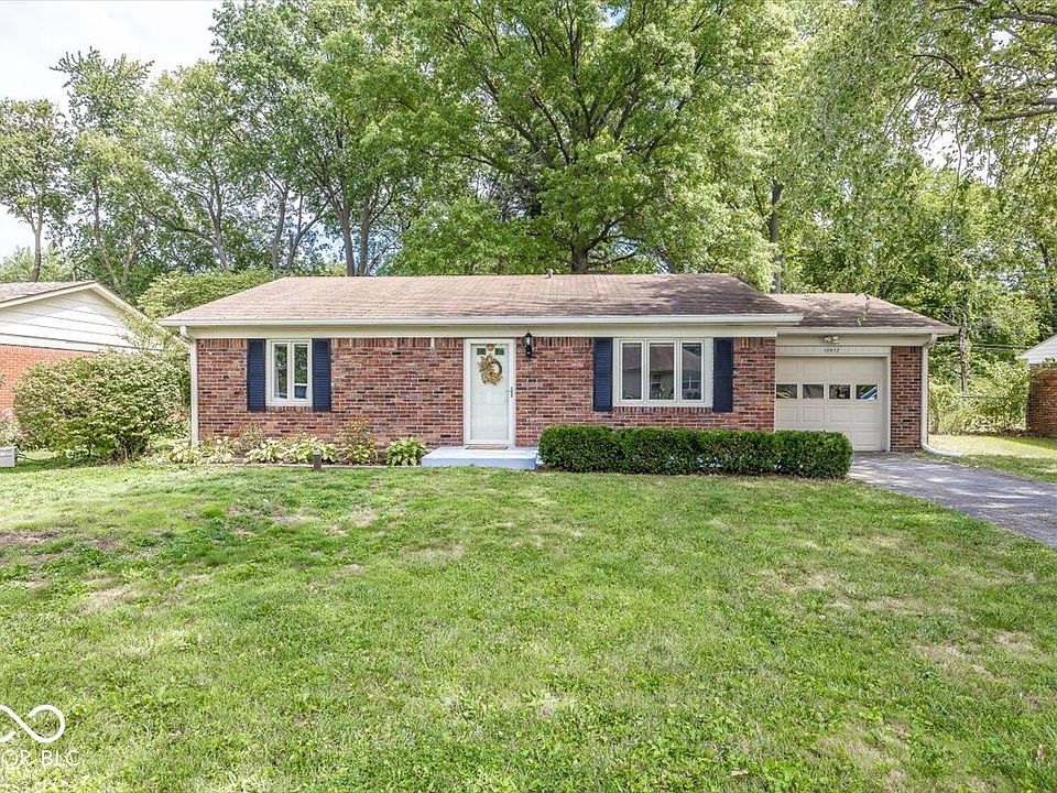 1st image of 10913 College Place Dr