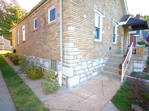 2nd image of 4566 Wabash Ave