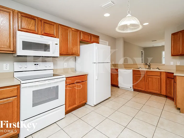 421 Dove Dr — Photo 7