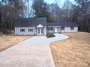 593 Mary McClendon Rd, Ozark, AL 36360