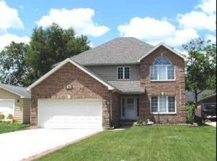 180 Martha St, Bensenville, IL 60106