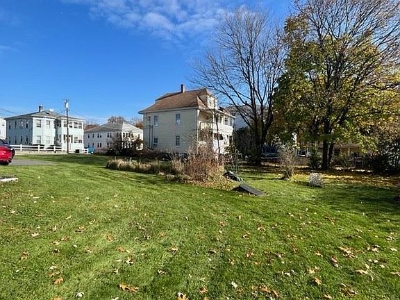 3rd image of 19 Saint John Ave #2
