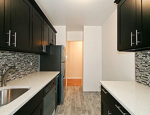 Rented by SW Queens Mezzanine | media 22