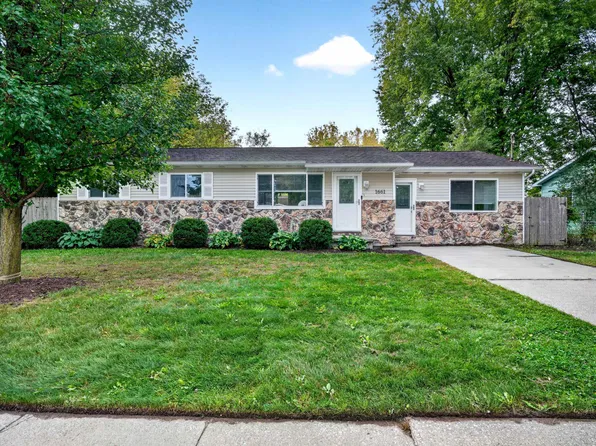 1661 Hiawatha Dr, Saginaw, MI 48604