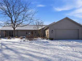 32933 Woodspring Cir, North Ridgeville, OH 44039