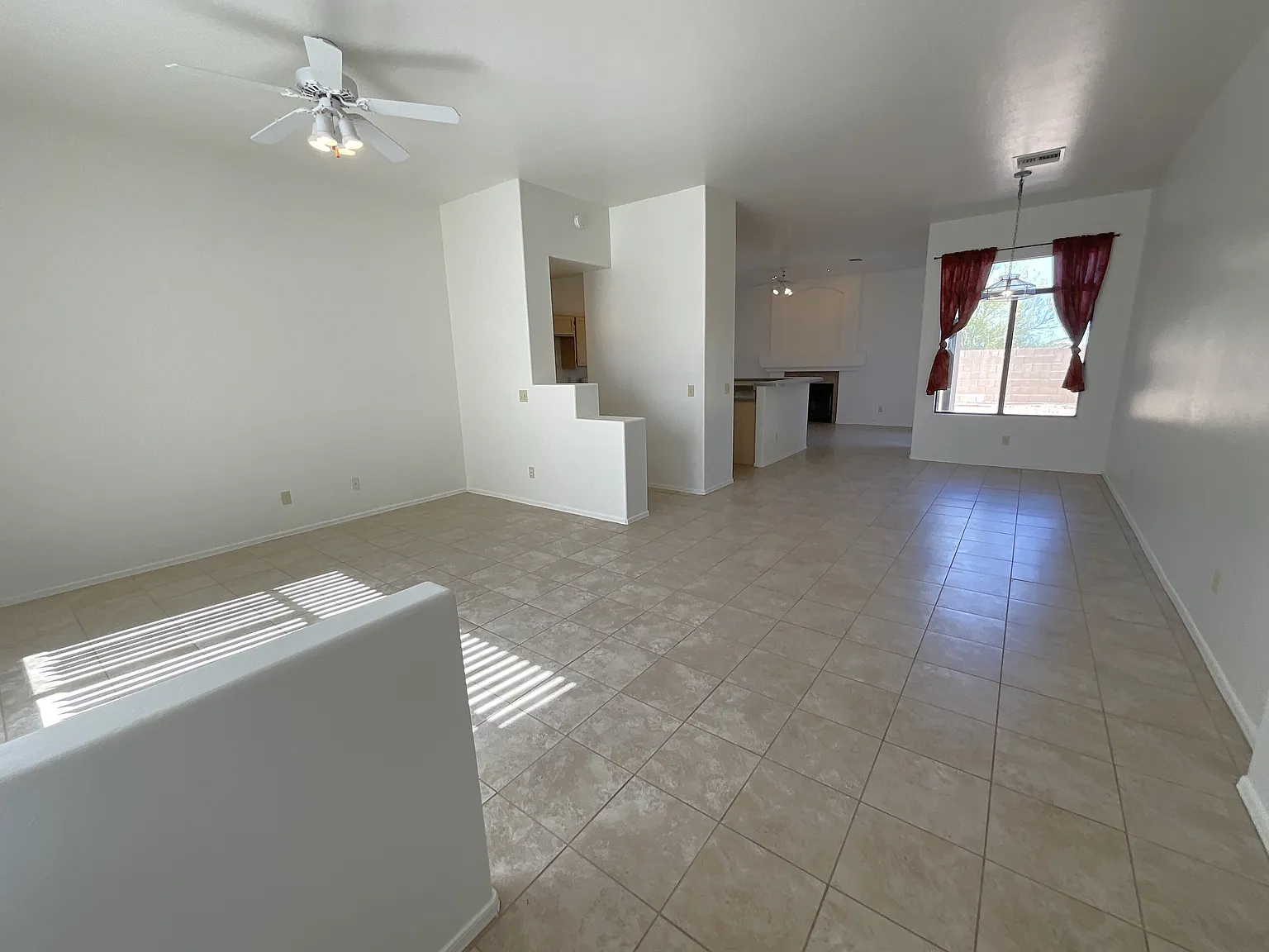 3 bed, 1638 sqft, $1,895 — Photo 3