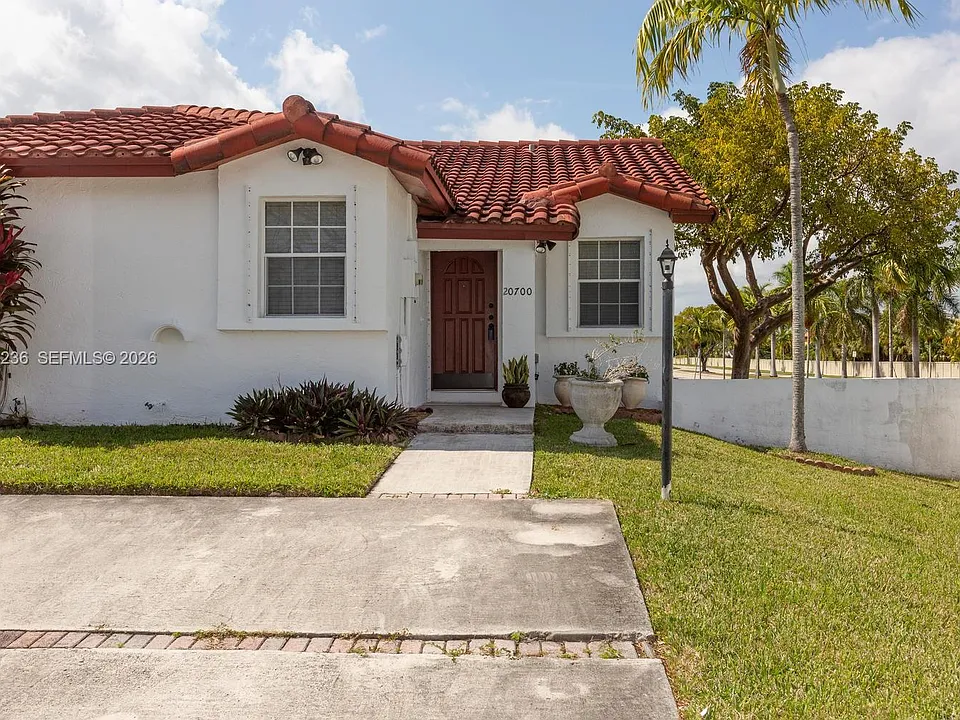 20700 SW 81st Ave
