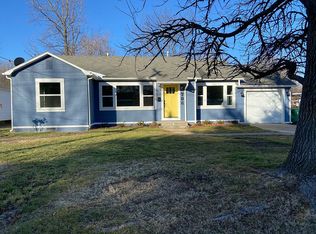 706 Maple Dr, Springdale, AR 72764