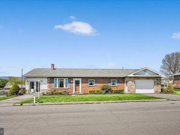 214 W Maple St, Valley View, PA 17983