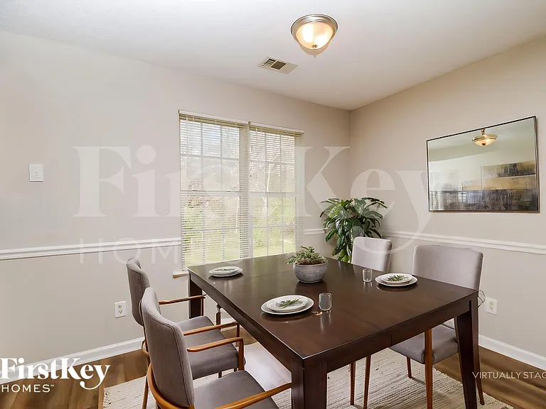 115 Kendall Ln — Photo 7