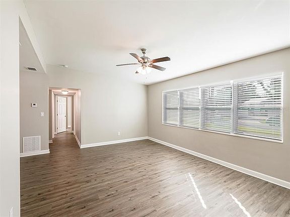 5th image of 7107 N Coarsey Dr
