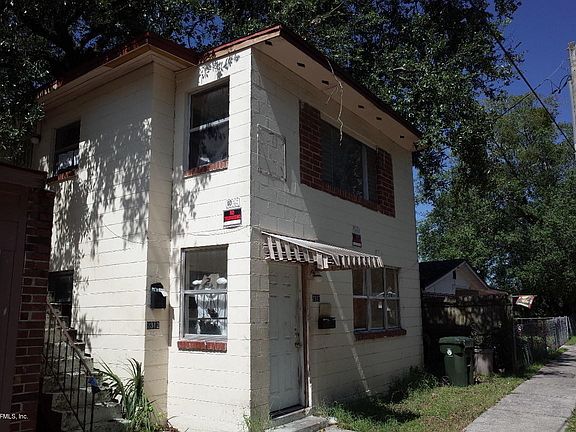 2nd image of 2306 Fairfax St
