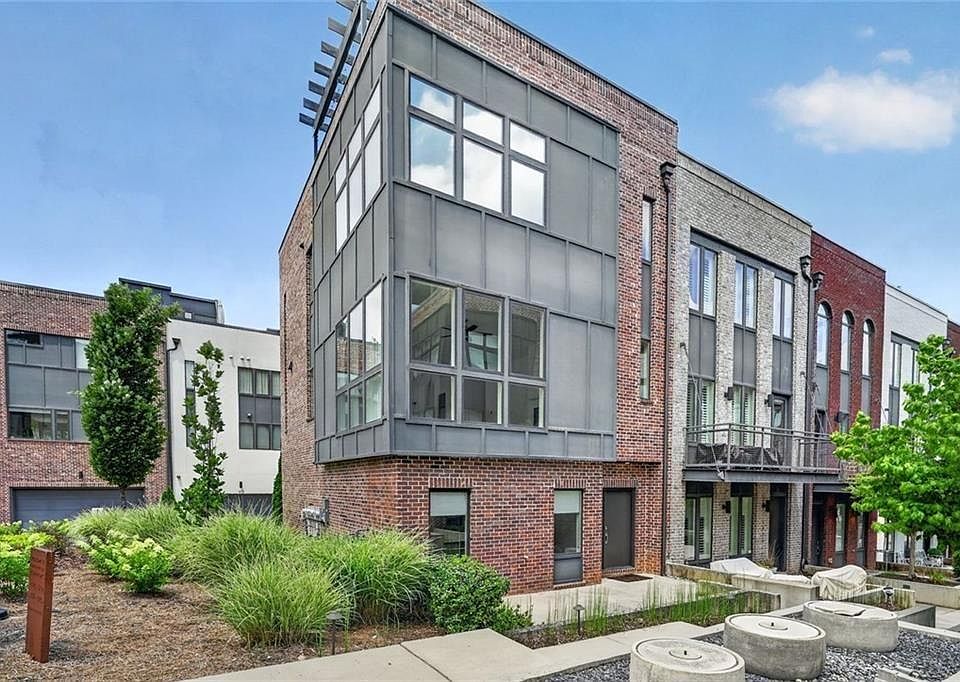 1st image of 1214 Chelsea Cir NW