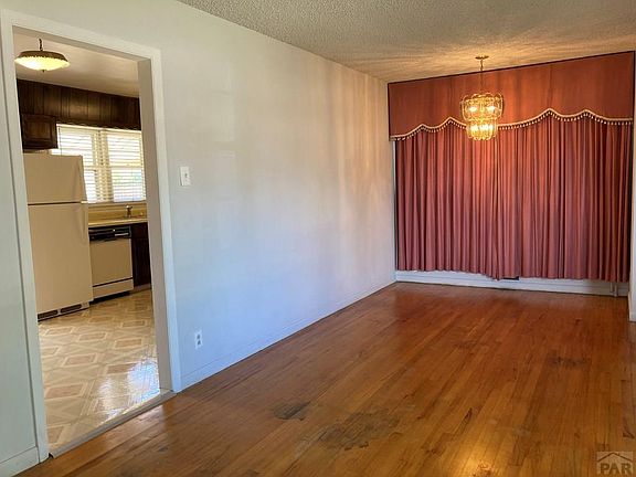 3rd image of 1701 Englewood Dr